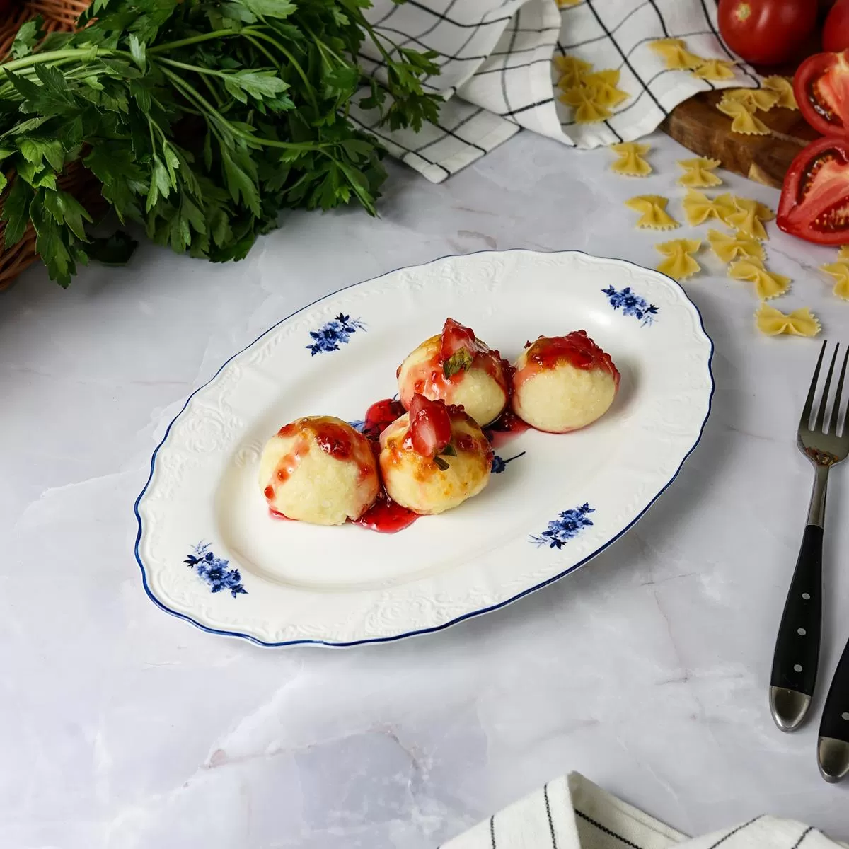 Блюдо овальное 30,5*19 см,коллекция "Blue Flower" P.L. Proff Cuisine