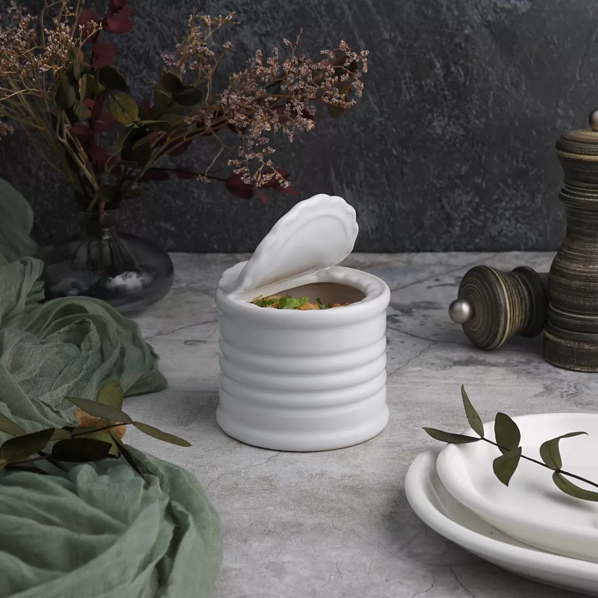Соусник "Консервная банка" 225 мл, d 8 см, h 6,5 см, фарфор, P.L. Proff Cuisine