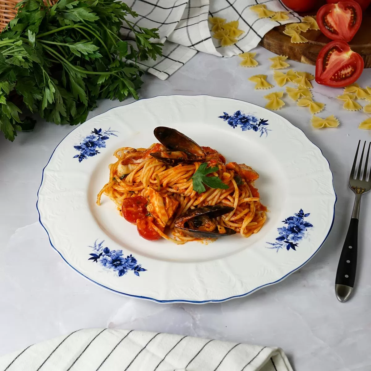 Тарелка 30 см,коллекция "Blue Flower" P.L. Proff Cuisine