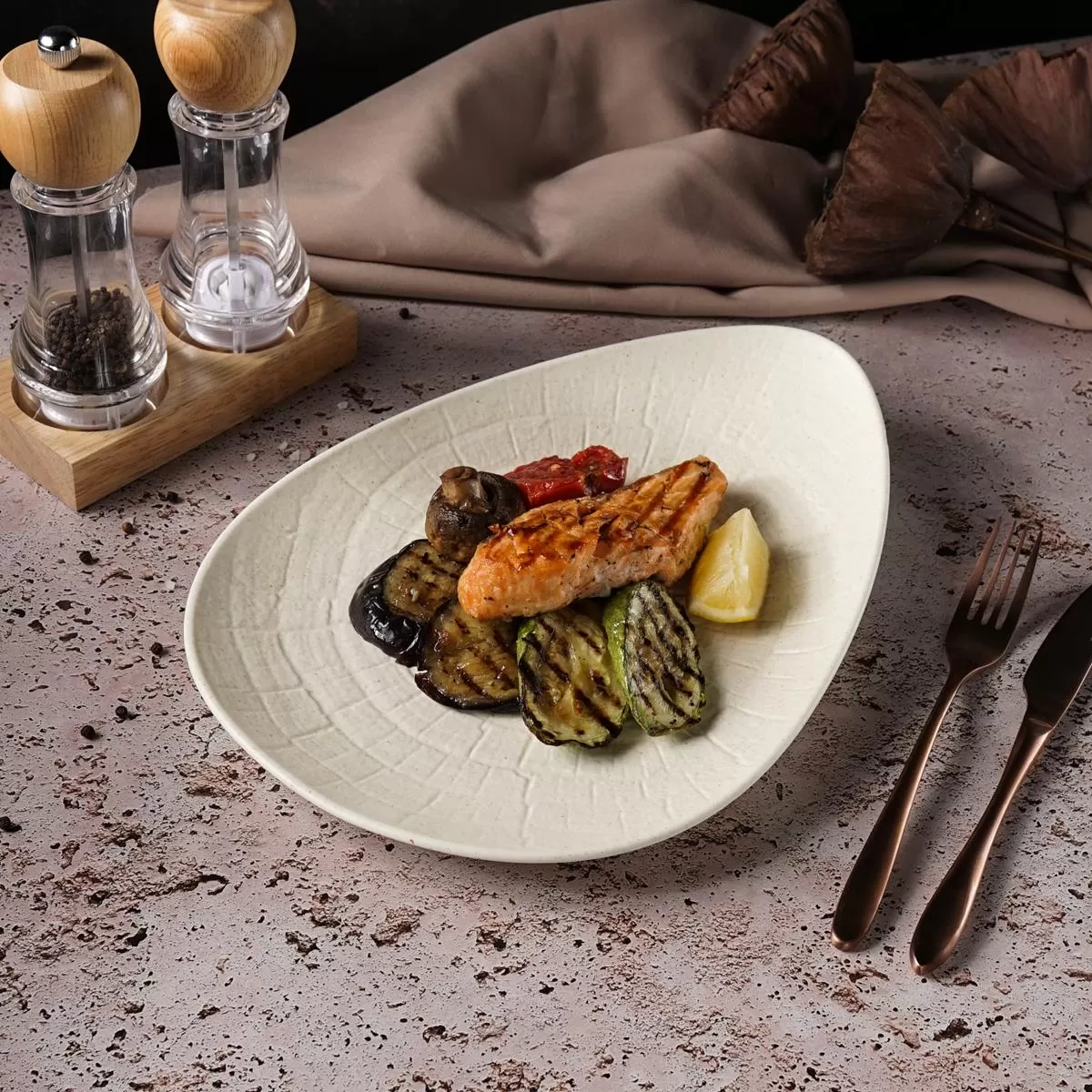 Тарелка для подачи Elephant Ivory 31,5*23 см, P.L. Proff Cuisine