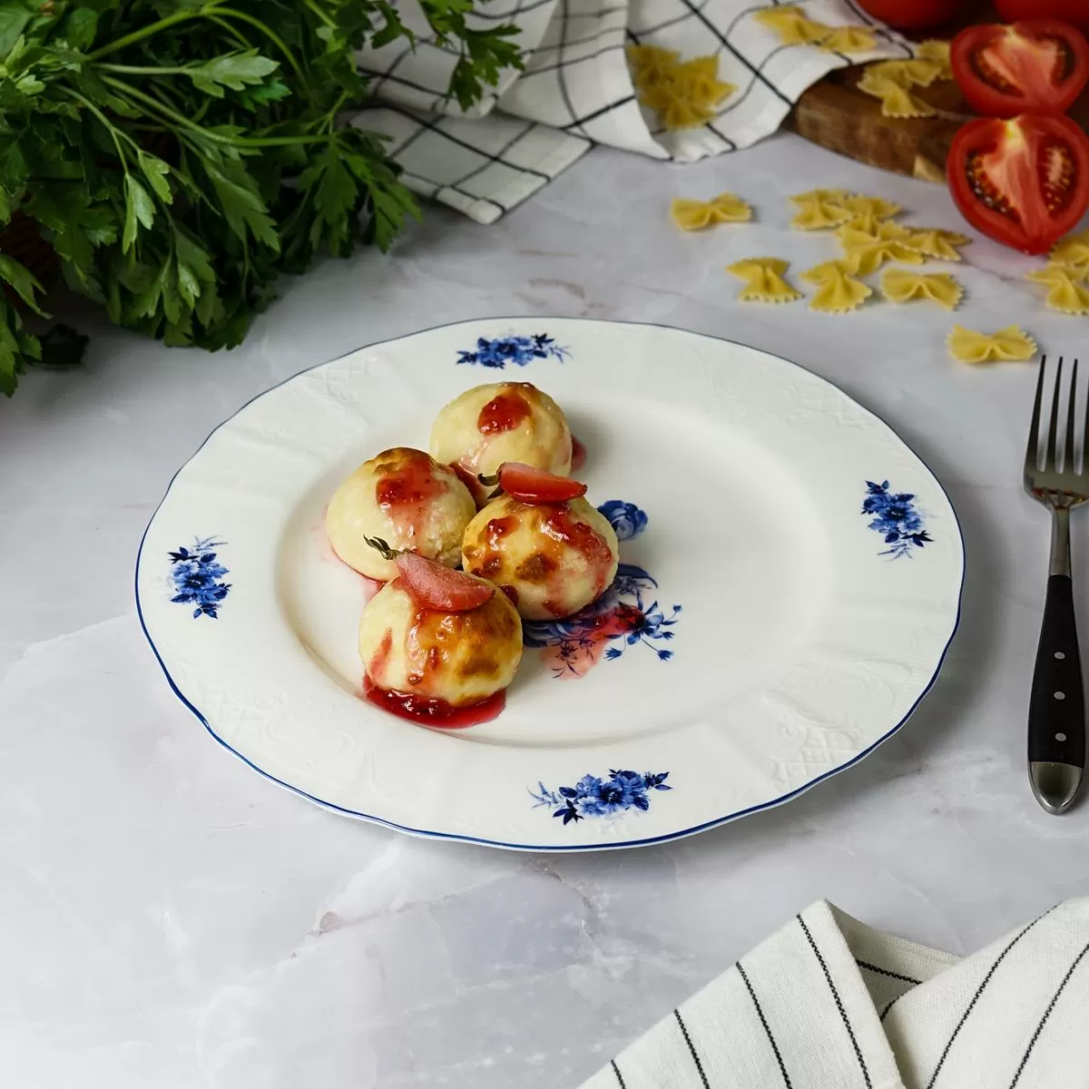 Тарелка круглая 26 см,коллекция "Blue Flower" P.L. Proff Cuisine