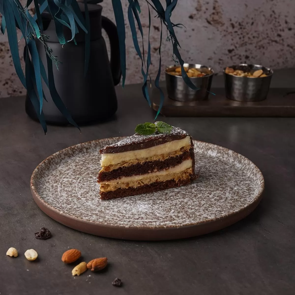 Тарелка с бортом d=23 см, h=1,5 см, Brown Taiga Untouched, P.L. Proff Cuisine