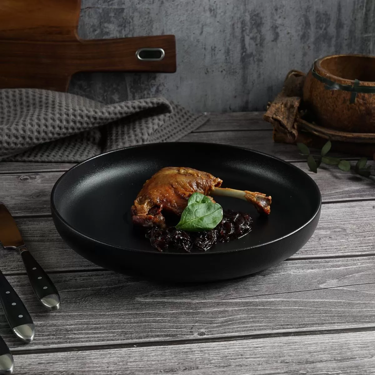 Тарелка с бортом d=25.5 cм,фарфор "NOBLE" серия "Fine Plus-Black Sand"
