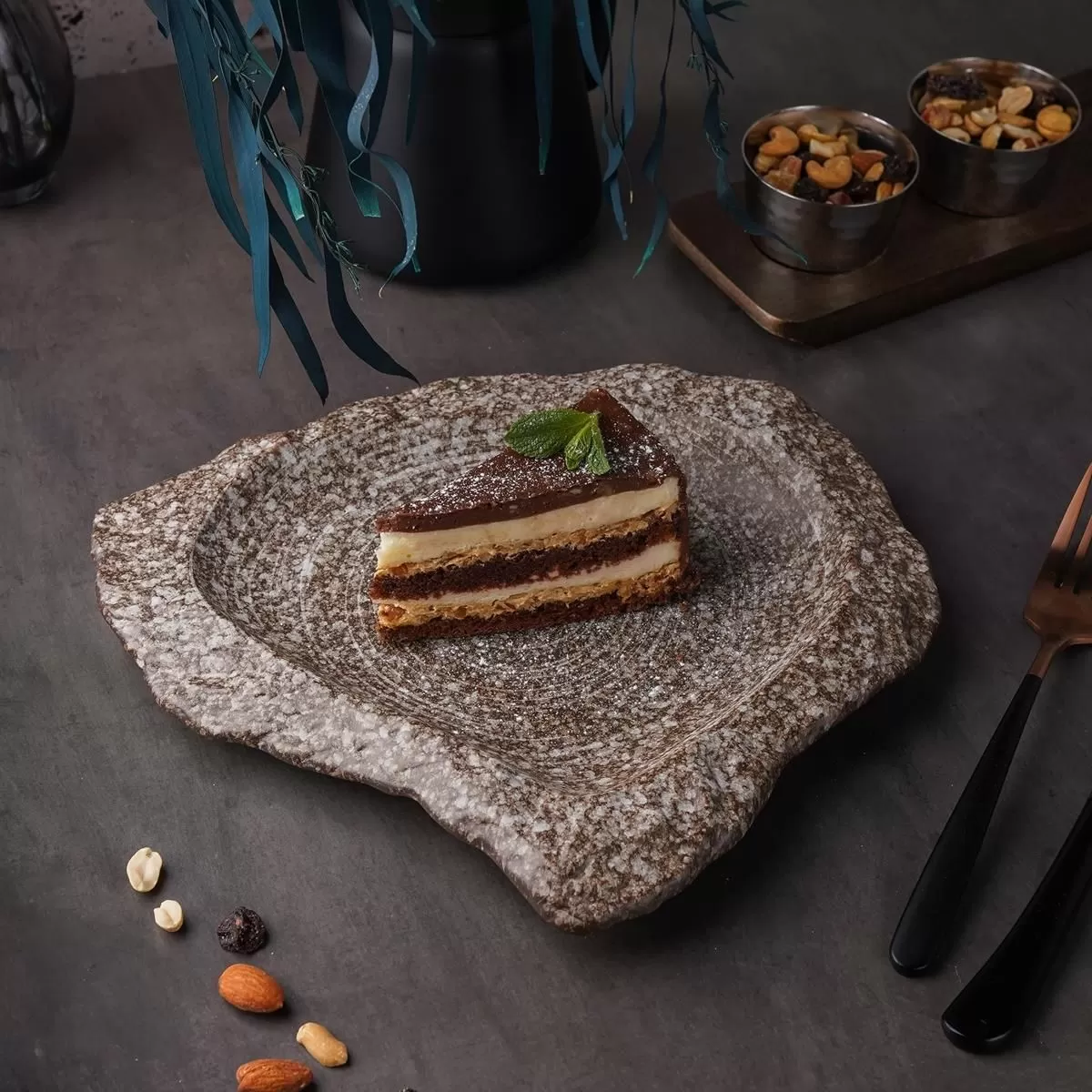 Блюдо для подачи 29*25*3 см, Brown Taiga Untouched, P.L. Proff Cuisine