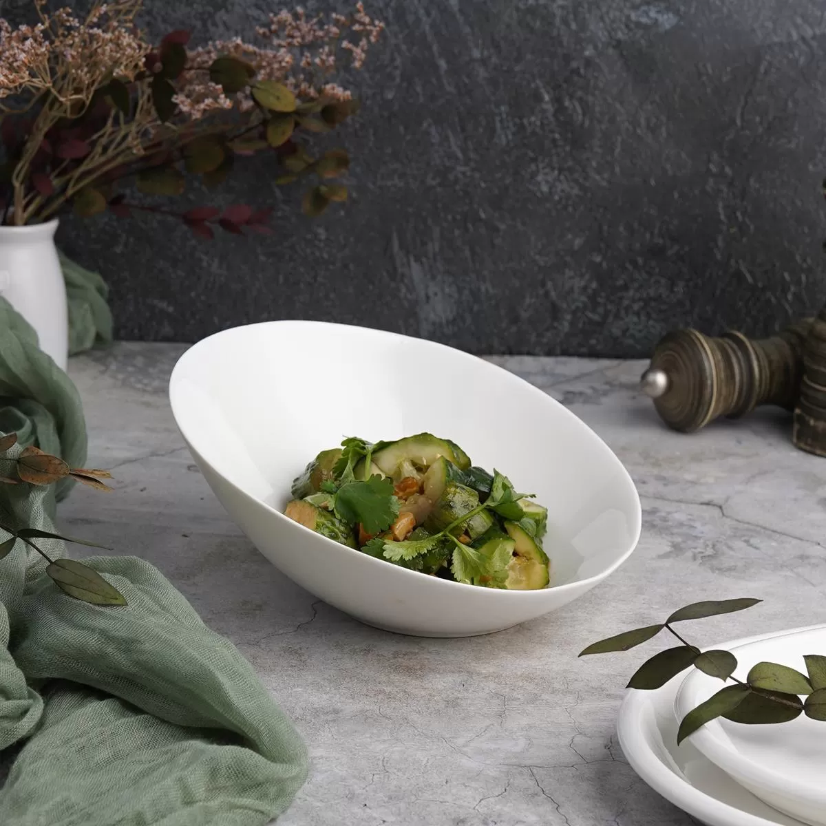Салатник скошенный 150 мл, 17,5 см, P.L. Proff Cuisine