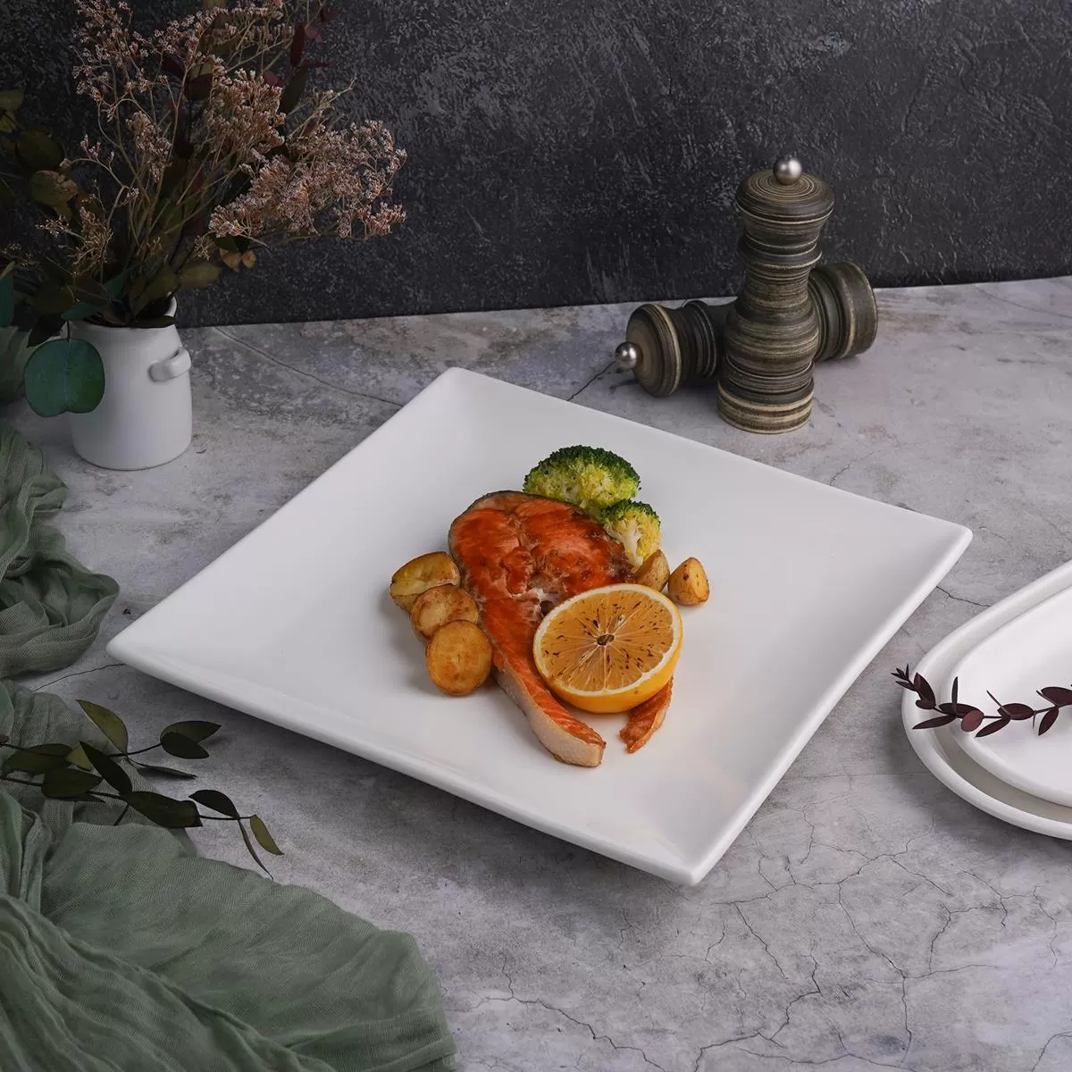 Блюдо для подачи 28*28 см,-2025 P.L. Proff Cuisine