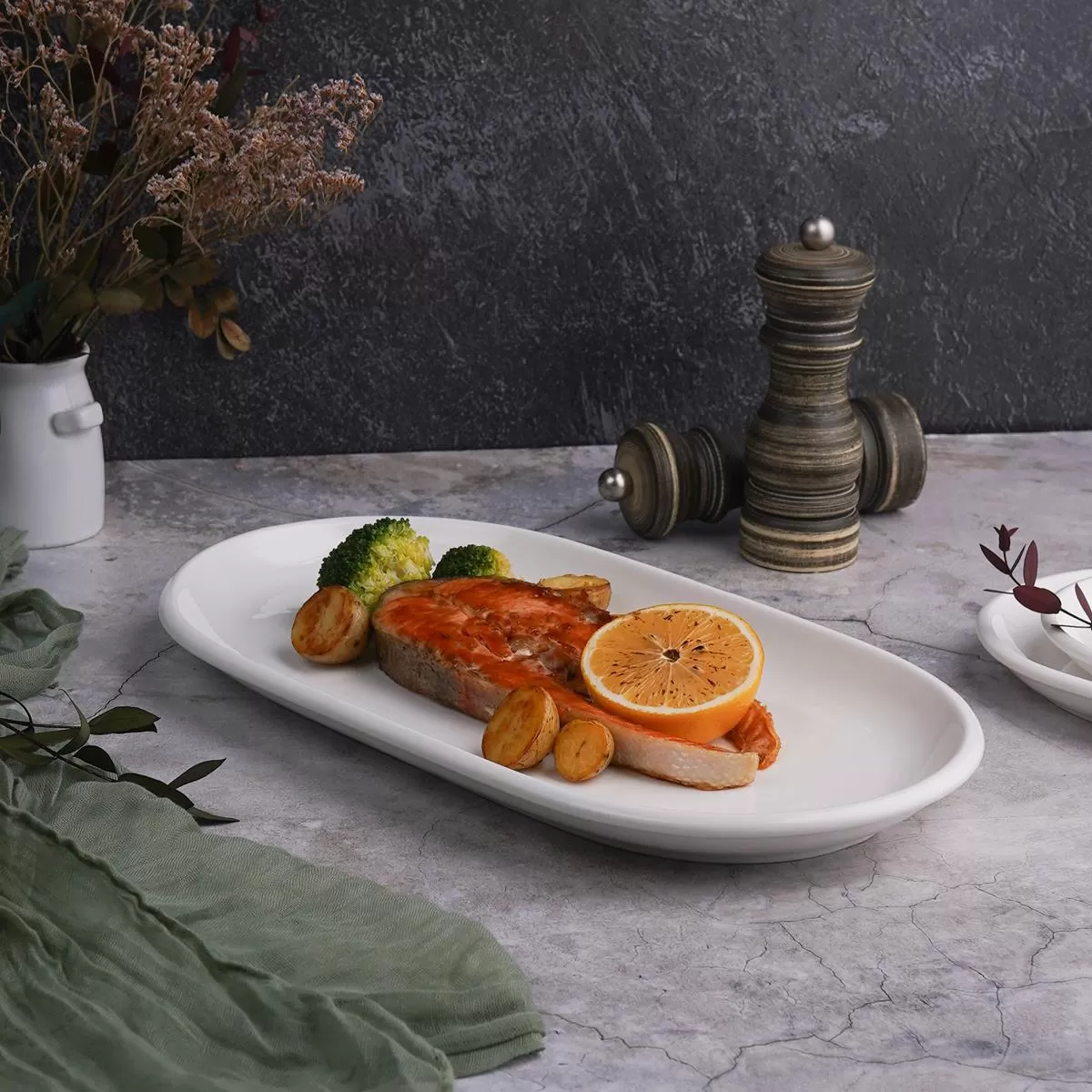 Блюдо овальное 33 см,-2025 P.L. Proff Cuisine