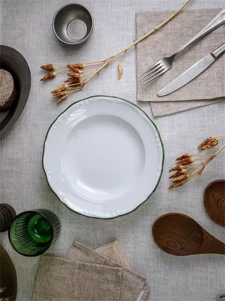 Тарелка глубокая 22 см, кант зелёный