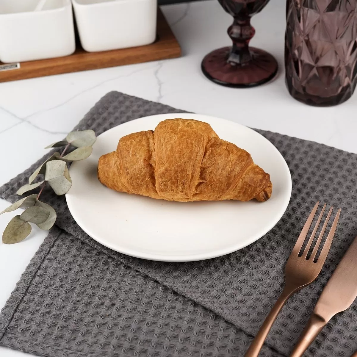 Тарелка гладкая без борта d=18 см, P.L. Proff Cuisine