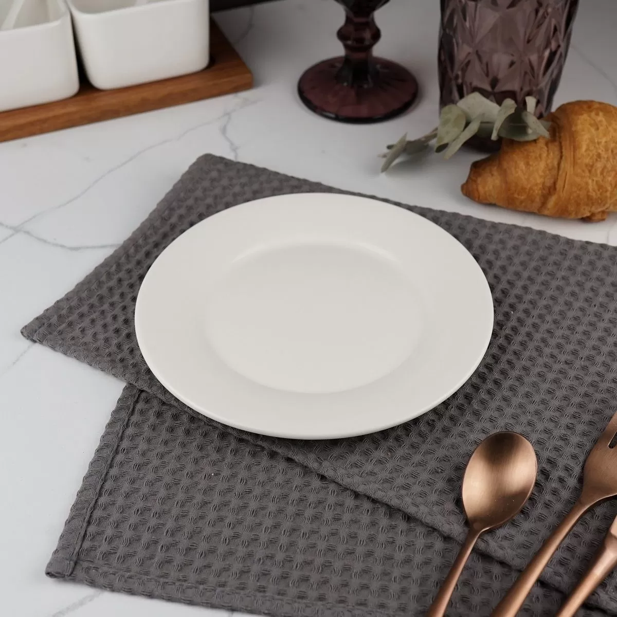 Тарелка классическая d=17,7 см, P.L. Proff Cuisine