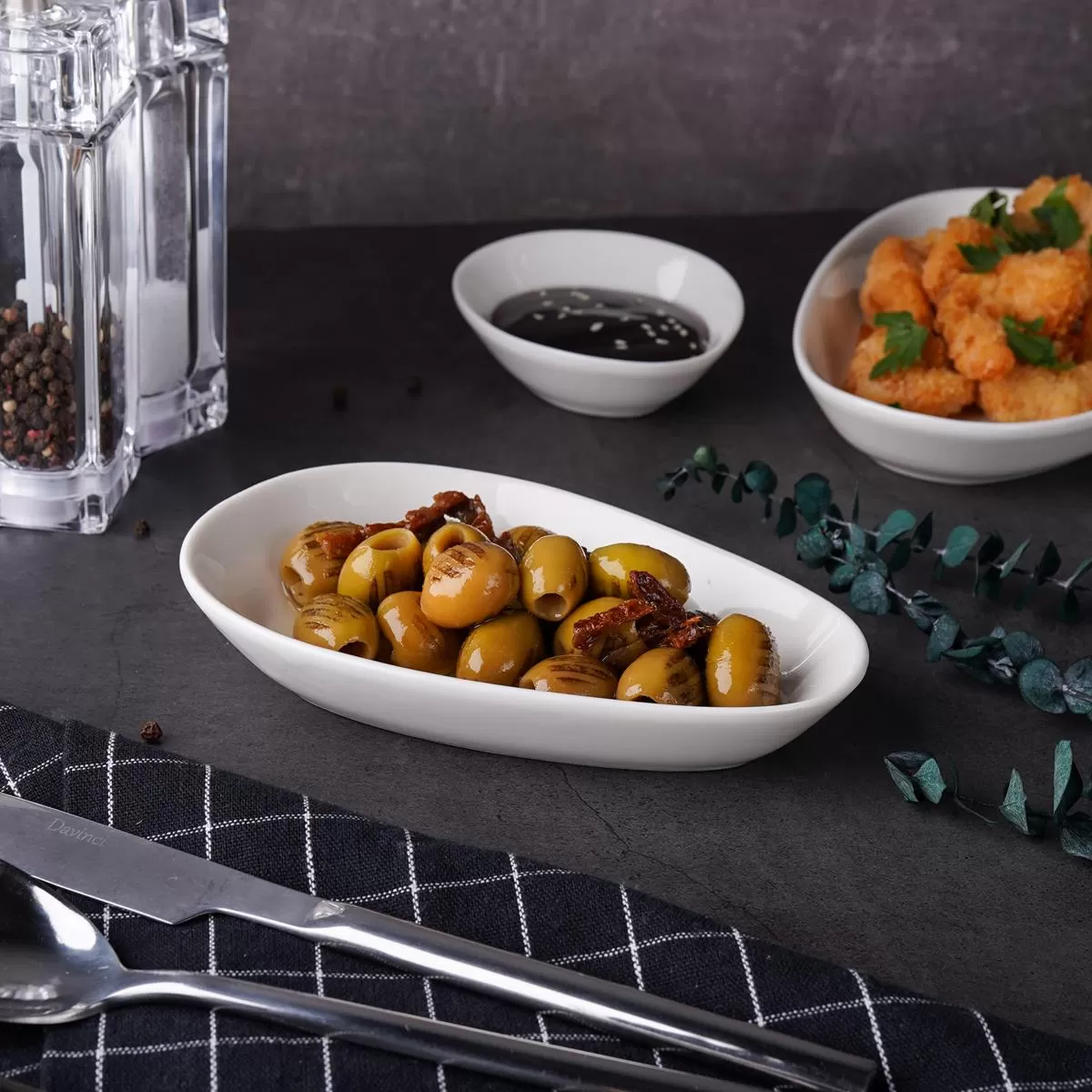 Блюдо овальное 16*10.5 см,фарфор,серия "Island White", By Bone