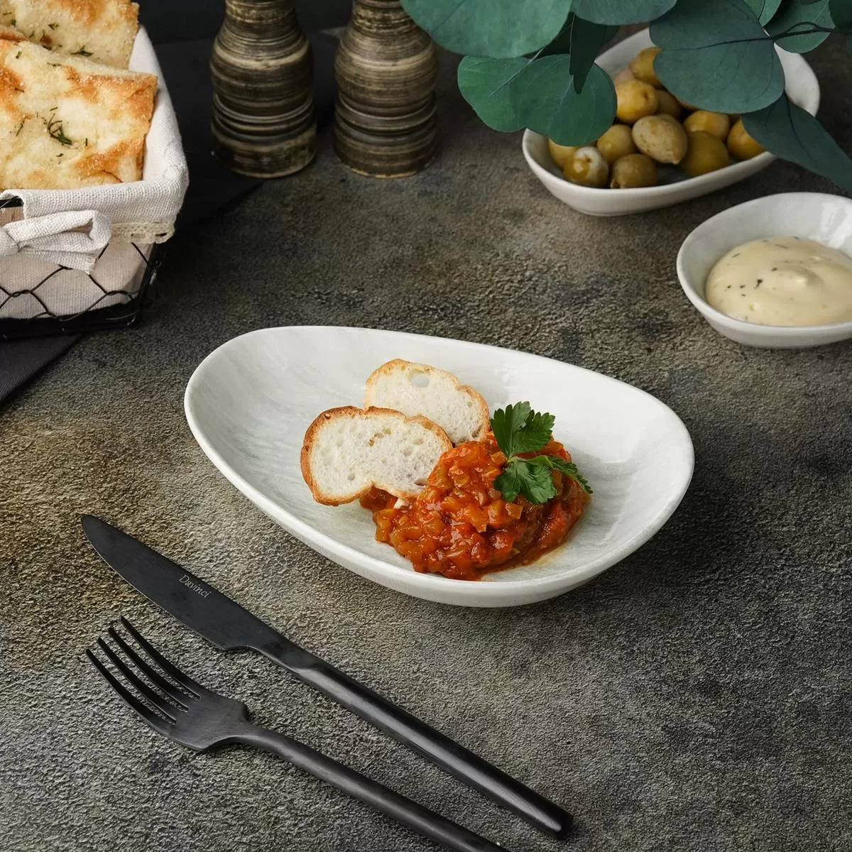 Блюдо овальное 19*13 см,фарфор,серия "Island Ombra", By Bone