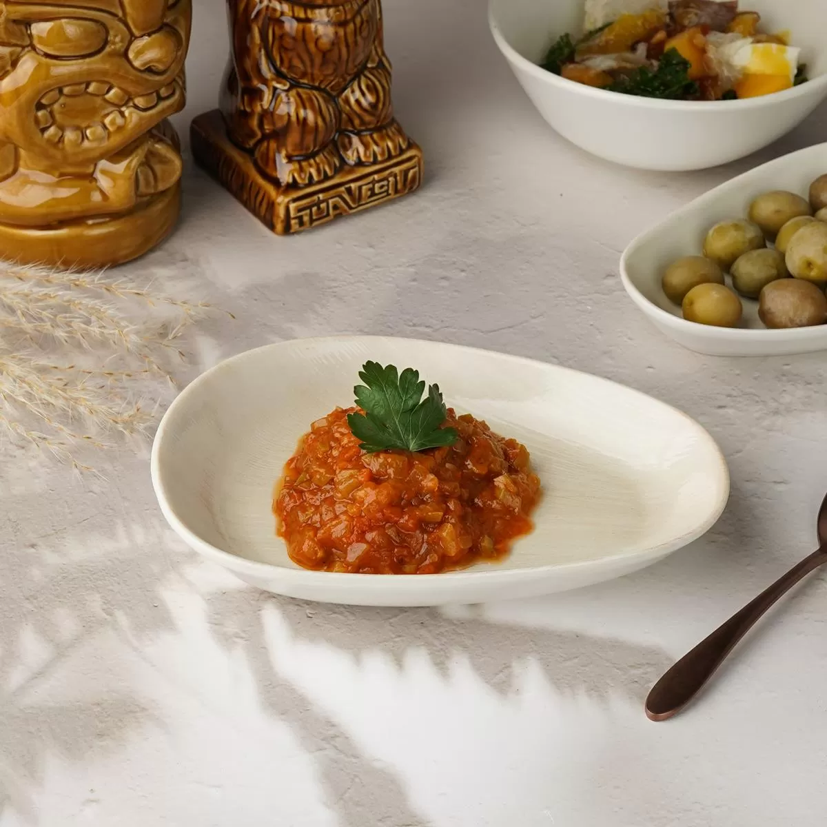 Блюдо овальное 19*13 см,фарфор,серия "Island Velho", By Bone