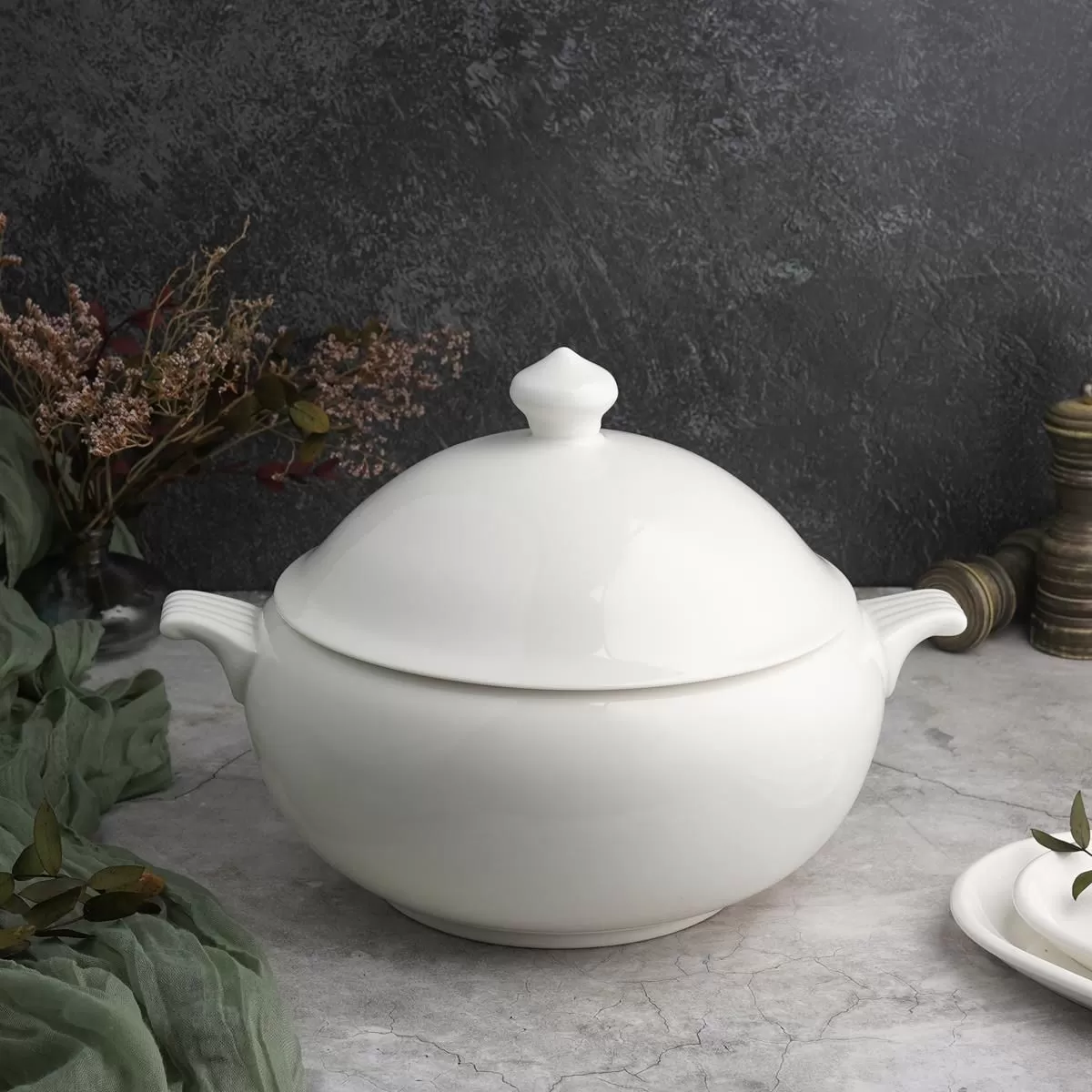 Супница фарфоровая 3 л, P.L. Proff Cuisine