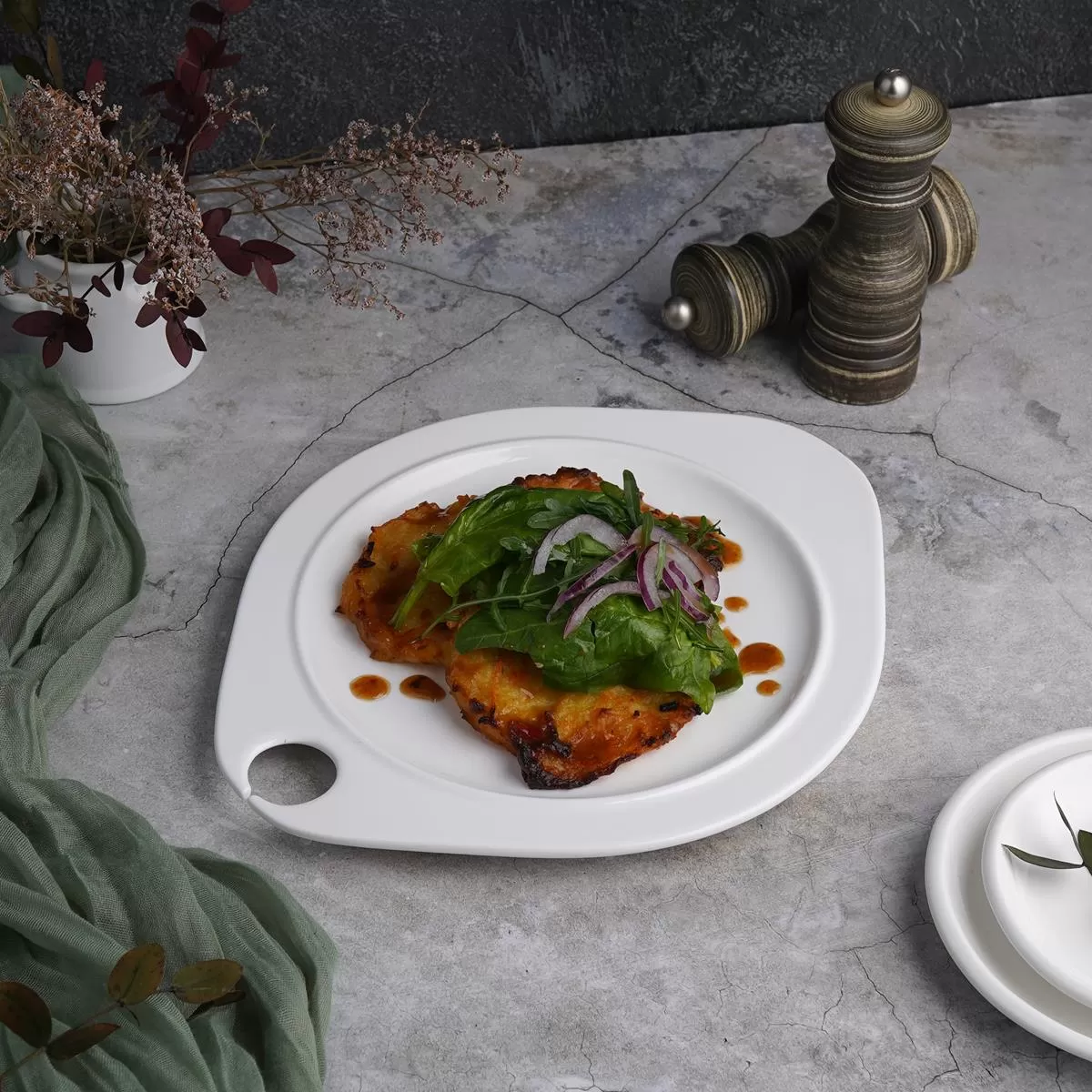 Тарелка фуршетная с выемкой 22,5*27,5 см, P.L. Proff Cuisine