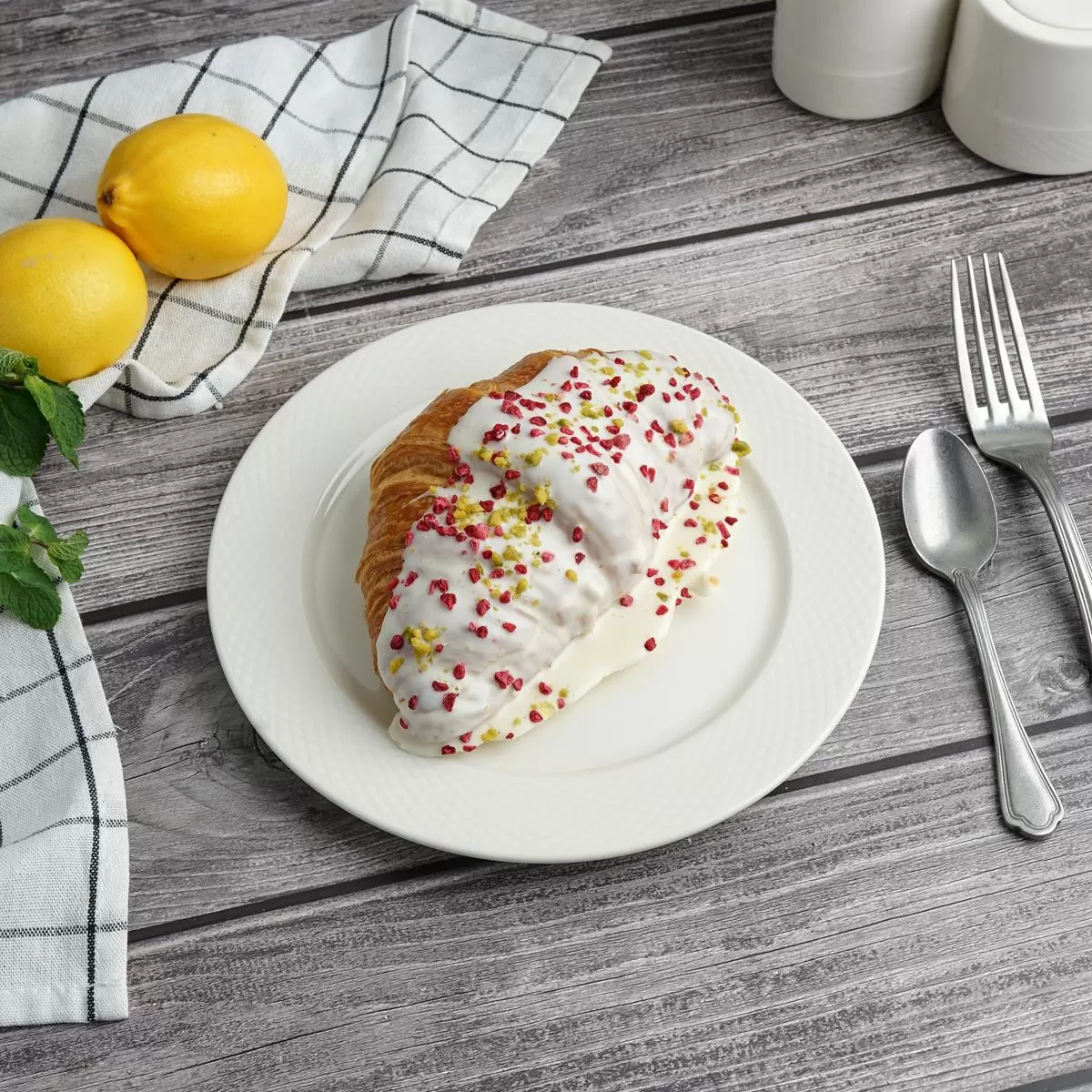 Тарелка круглая 21 см,фарфор "NOBLE" серия "IMPRESS"