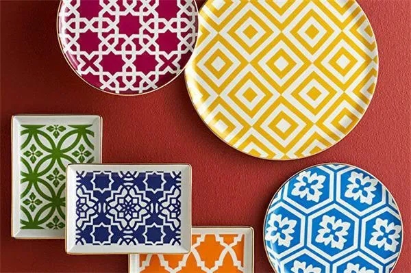 MOROCCO Сервиз обеденный на 6 персон, цвета: зелёный, синий, оранжевый, жёлтый, фуксия, петроль (18 предметов: тарелка обеденная 28 см — 6 шт., тарелка десертная 20 см — 6 шт., блюдо прямоугольное 18х13 см — 6 шт.)